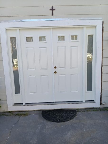 Double Entry Door With Side Lights - 2